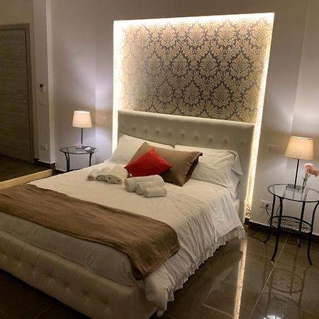 B&B Depretis19 Napoli Bagian luar foto