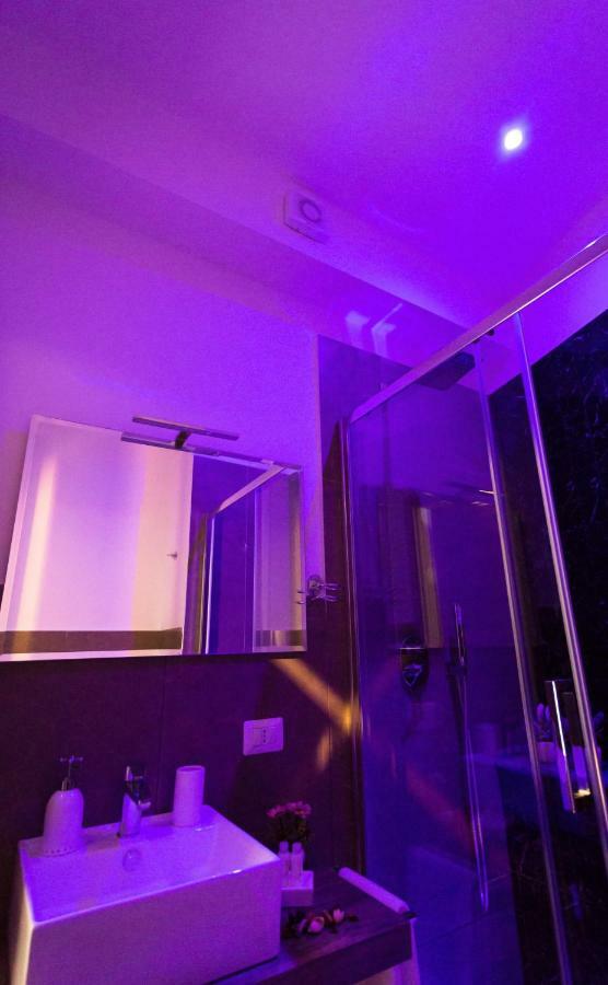 B&B Depretis19 Napoli Bagian luar foto