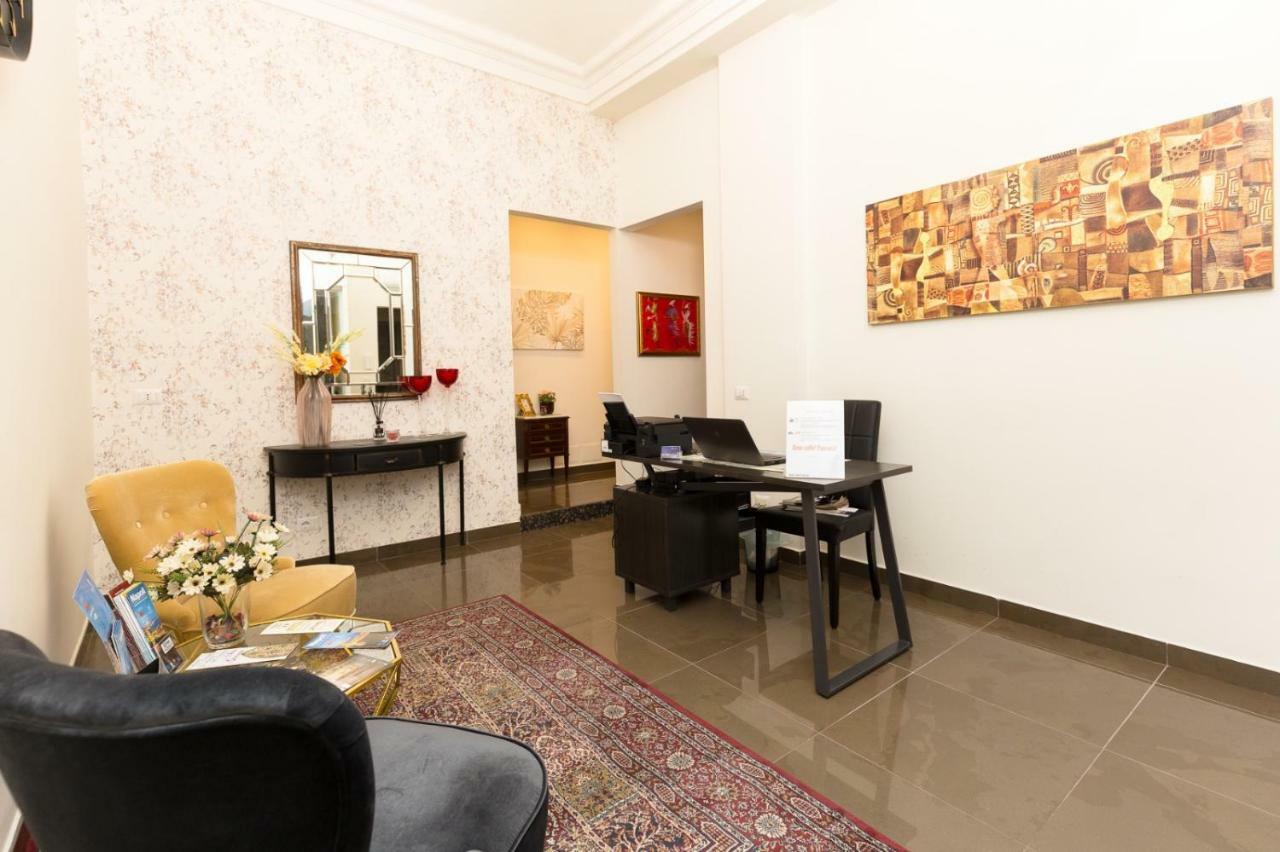 B&B Depretis19 Napoli Bagian luar foto