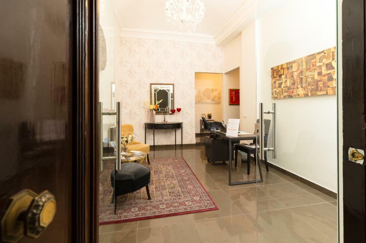 B&B Depretis19 Napoli Bagian luar foto